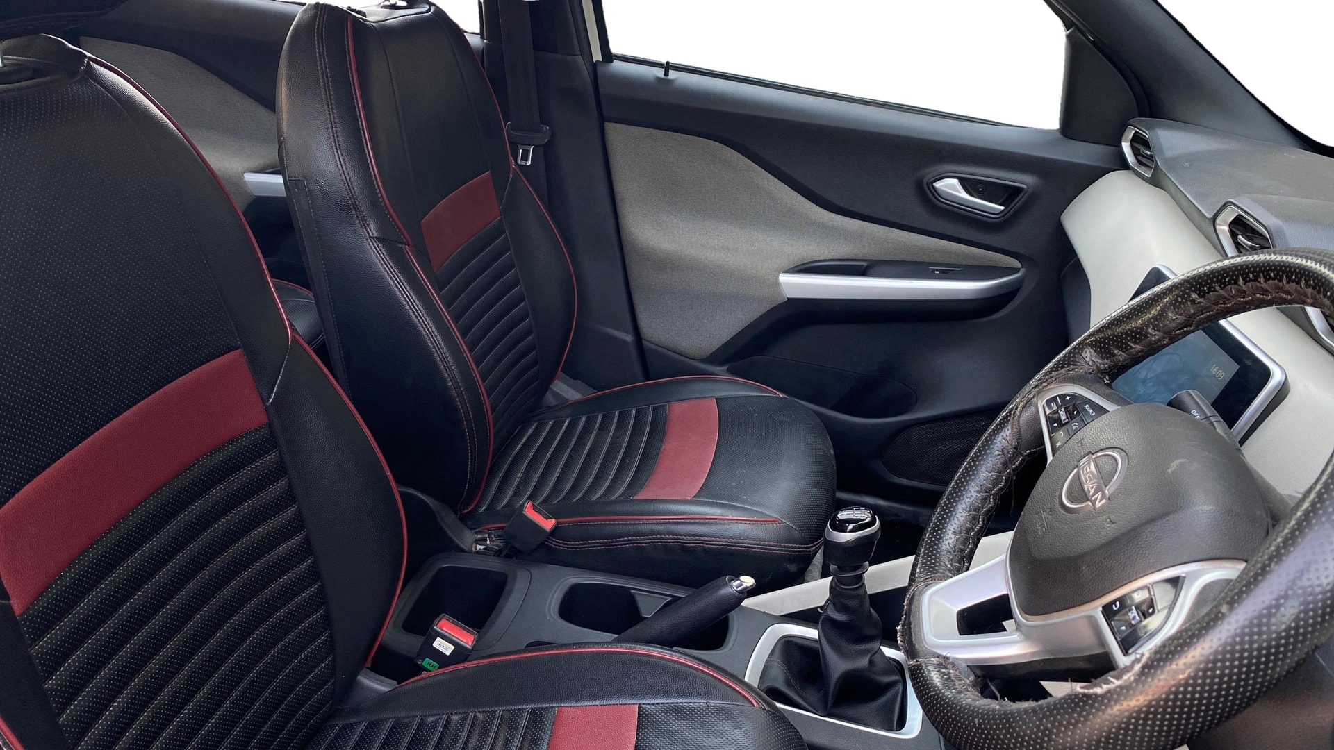 View 2021 Nissan Magnite XV Image 27 Used 2021 Nissan Magnite XV Image 27