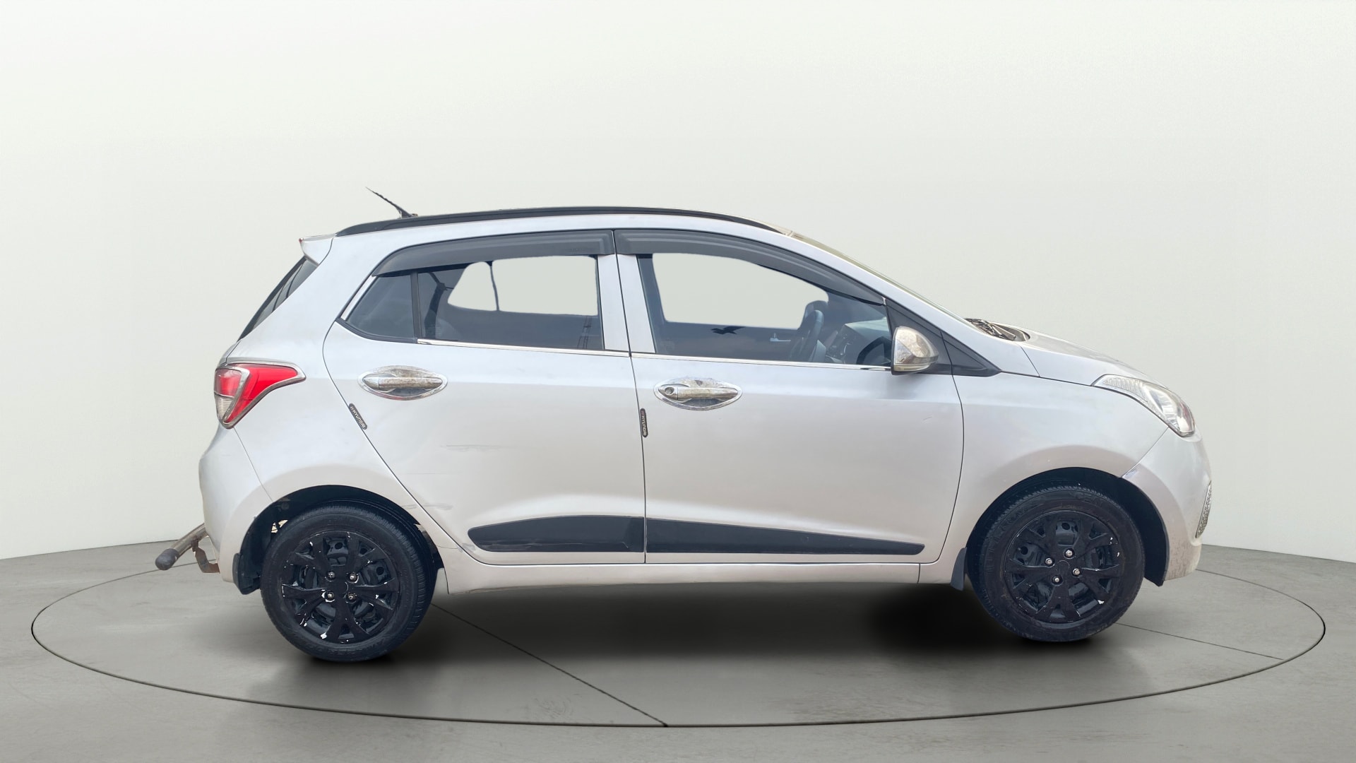 View 2016 Hyundai Grand i10 Sportz 1.2 Kappa Image 8 Used 2016 Hyundai Grand i10 Sportz 1.2 Kappa Image 8