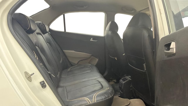 View Hyundai Xcent Image 34 Used Hyundai Xcent Image 34