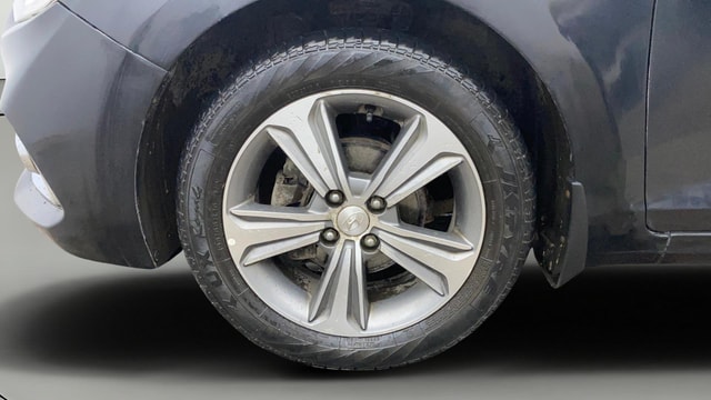 View Hyundai Verna Image 30 Used Hyundai Verna Image 30