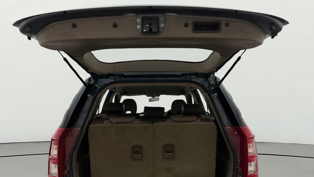 View Mahindra XUV500 Image 17 Used Mahindra XUV500 Image 17