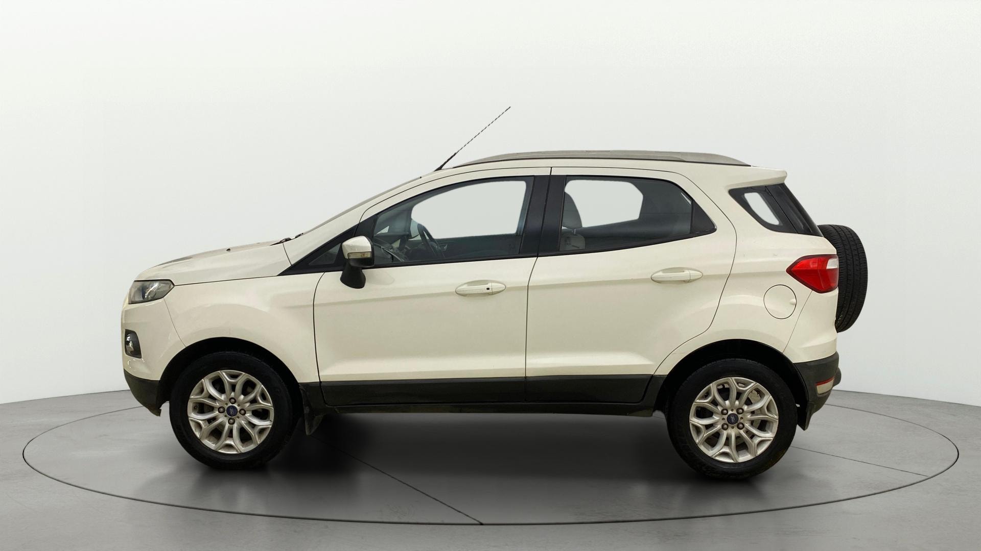 View 2018 Ford EcoSport 1.5 TDCi Diesel Ambiente BS IV Image 5 Used 2018 Ford EcoSport 1.5 TDCi Diesel Ambiente BS IV Image 5