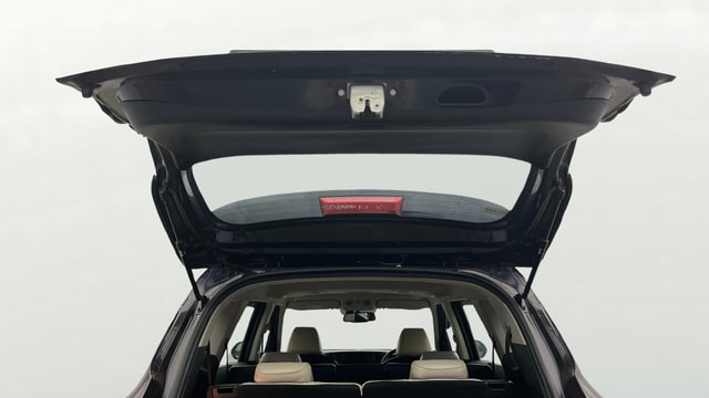 View Kia Carens Image 33 Used Kia Carens Image 33