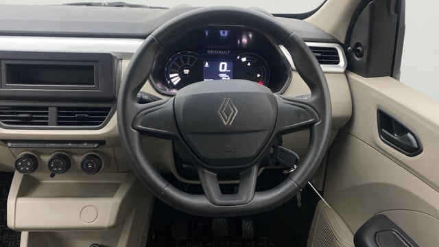 View Renault Triber Image 21 Used Renault Triber Image 21