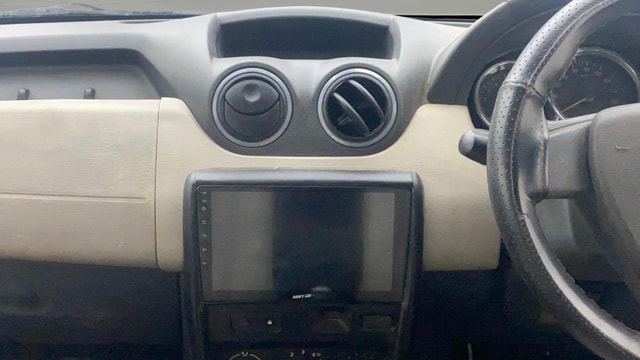 View Renault Duster Image 32 Used Renault Duster Image 32
