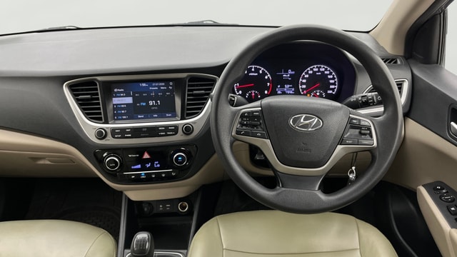 View Hyundai Verna Image 21 Used Hyundai Verna Image 21