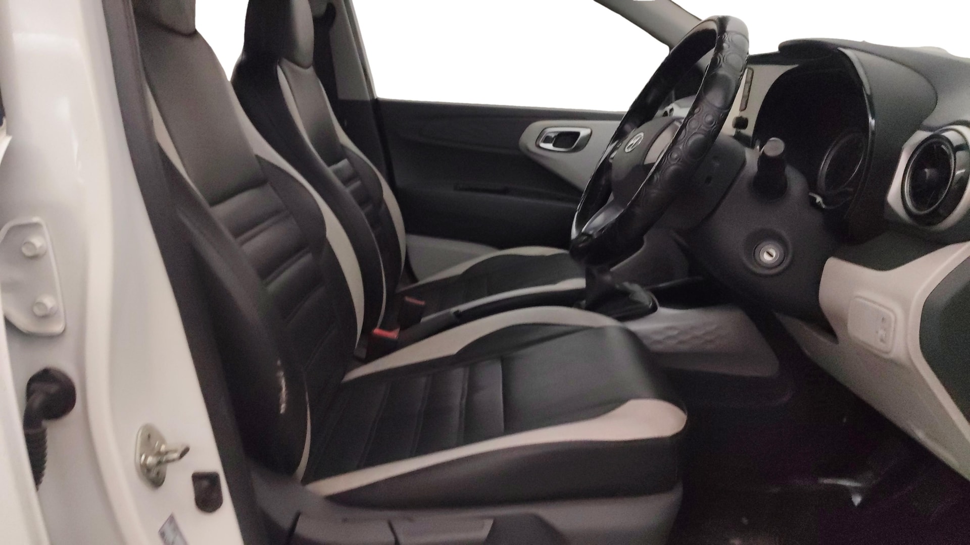 View 2022 Hyundai Grand i10 Nios Sportz Petrol Image 26 Used 2022 Hyundai Grand i10 Nios Sportz Petrol Image 26