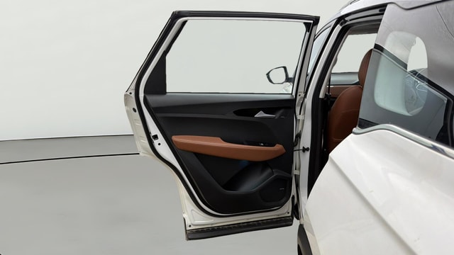 View MG Hector Plus Image 16 Used MG Hector Plus Image 16