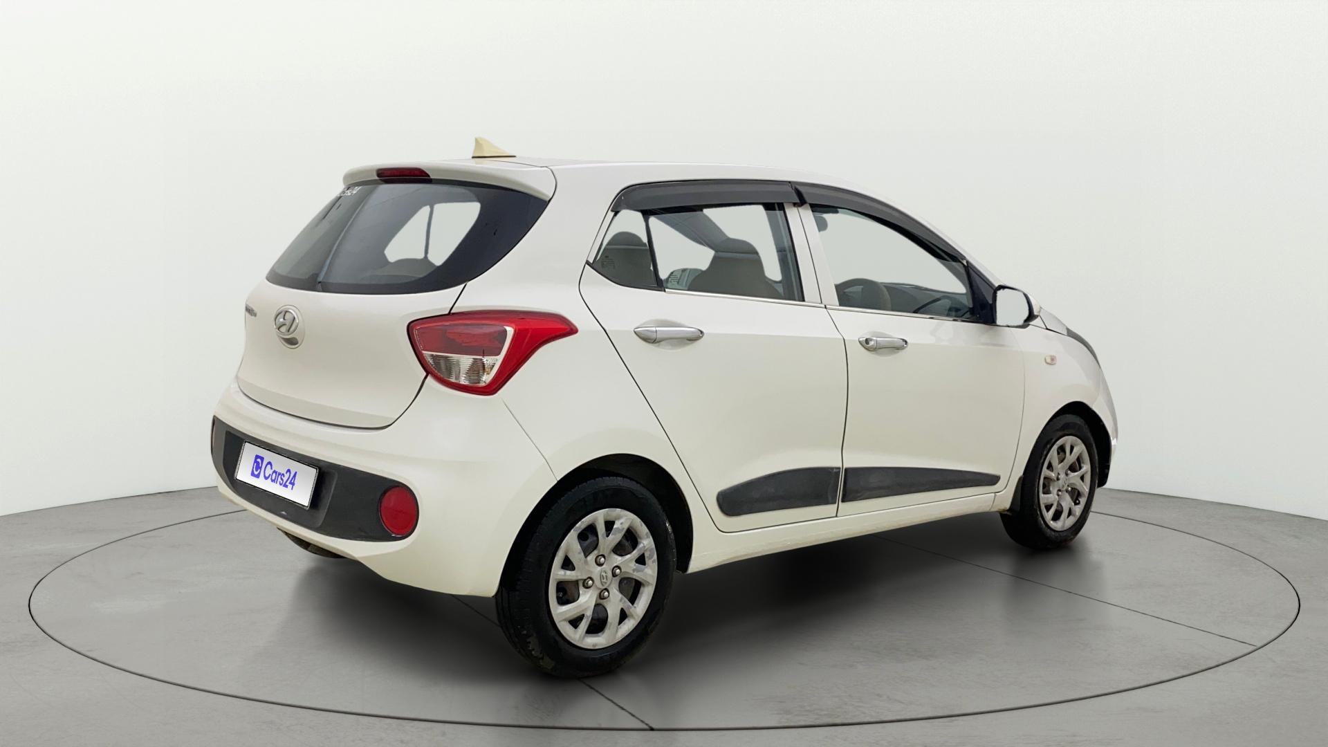 View 2018 Hyundai Grand i10 Magna 1.2 Kappa VTVT Image 41 Used 2018 Hyundai Grand i10 Magna 1.2 Kappa VTVT Image 41