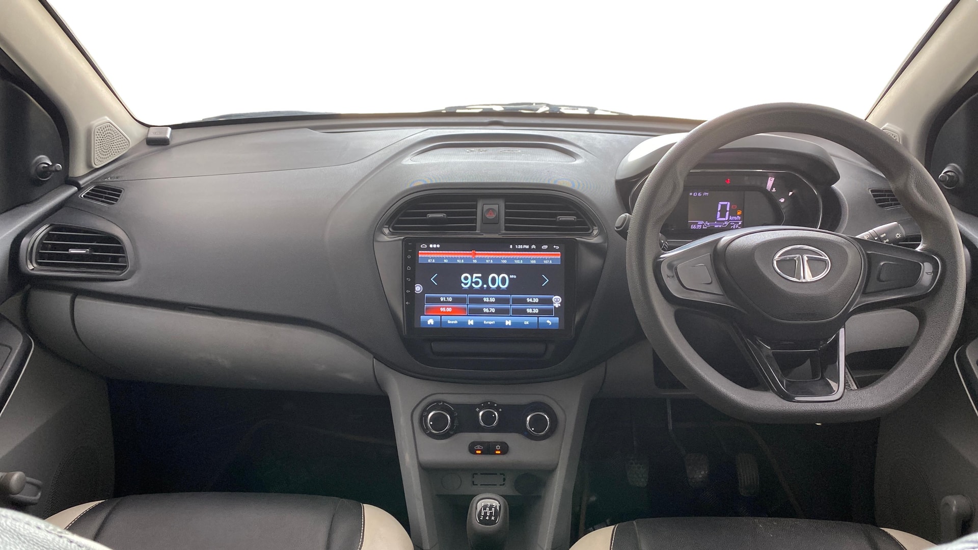 Used 2021 Tata Tiago Used 2021 Tata Tiago