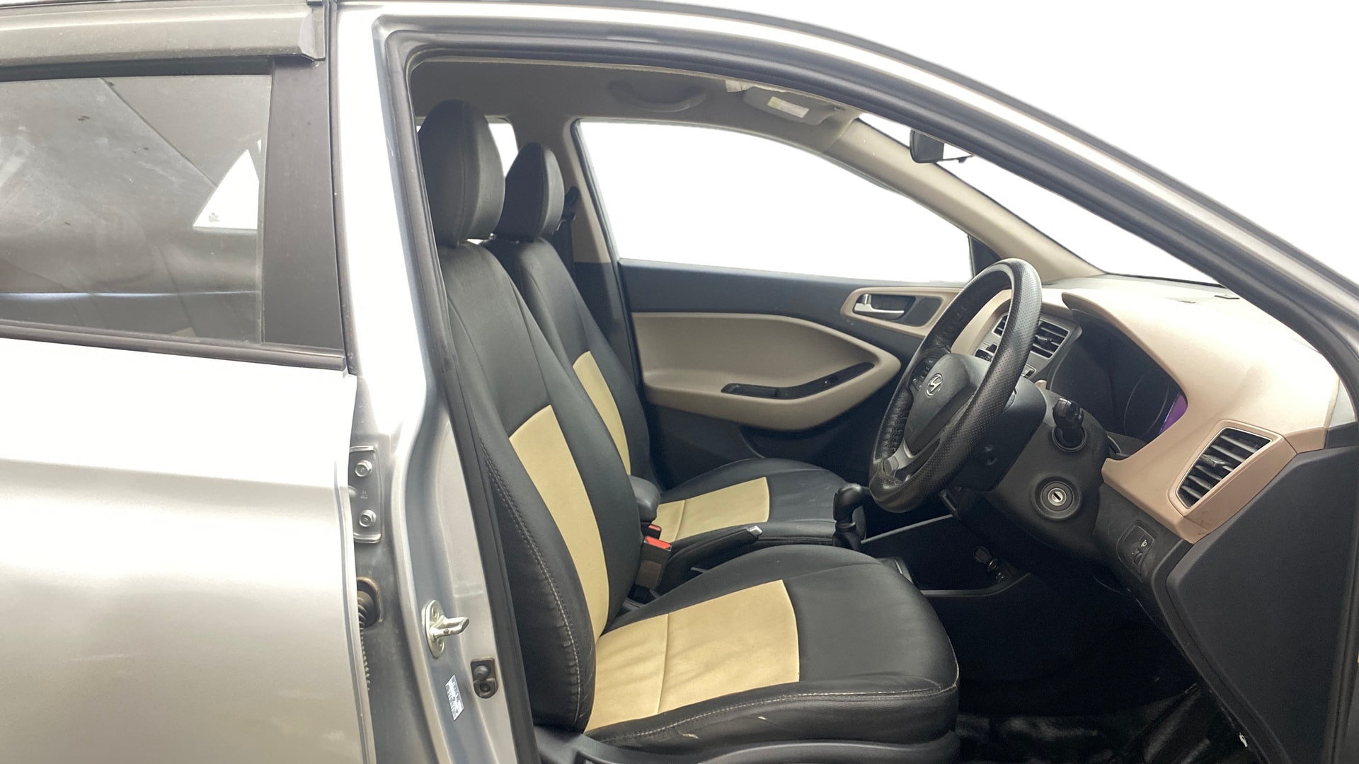 View 2019 Hyundai Elite i20 1.2 Sportz Plus Petrol Image 27 Used 2019 Hyundai Elite i20 1.2 Sportz Plus Petrol Image 27