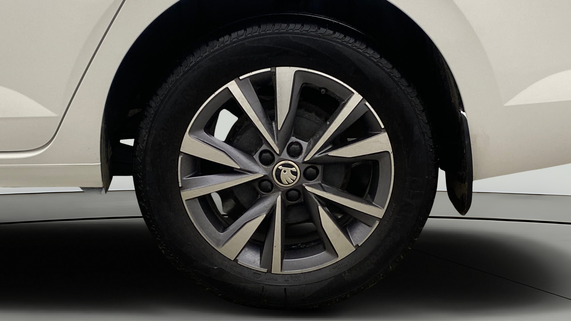 View 2022 Skoda Slavia Style 1.0 TSI AT Image 11 Used 2022 Skoda Slavia Style 1.0 TSI AT Image 11