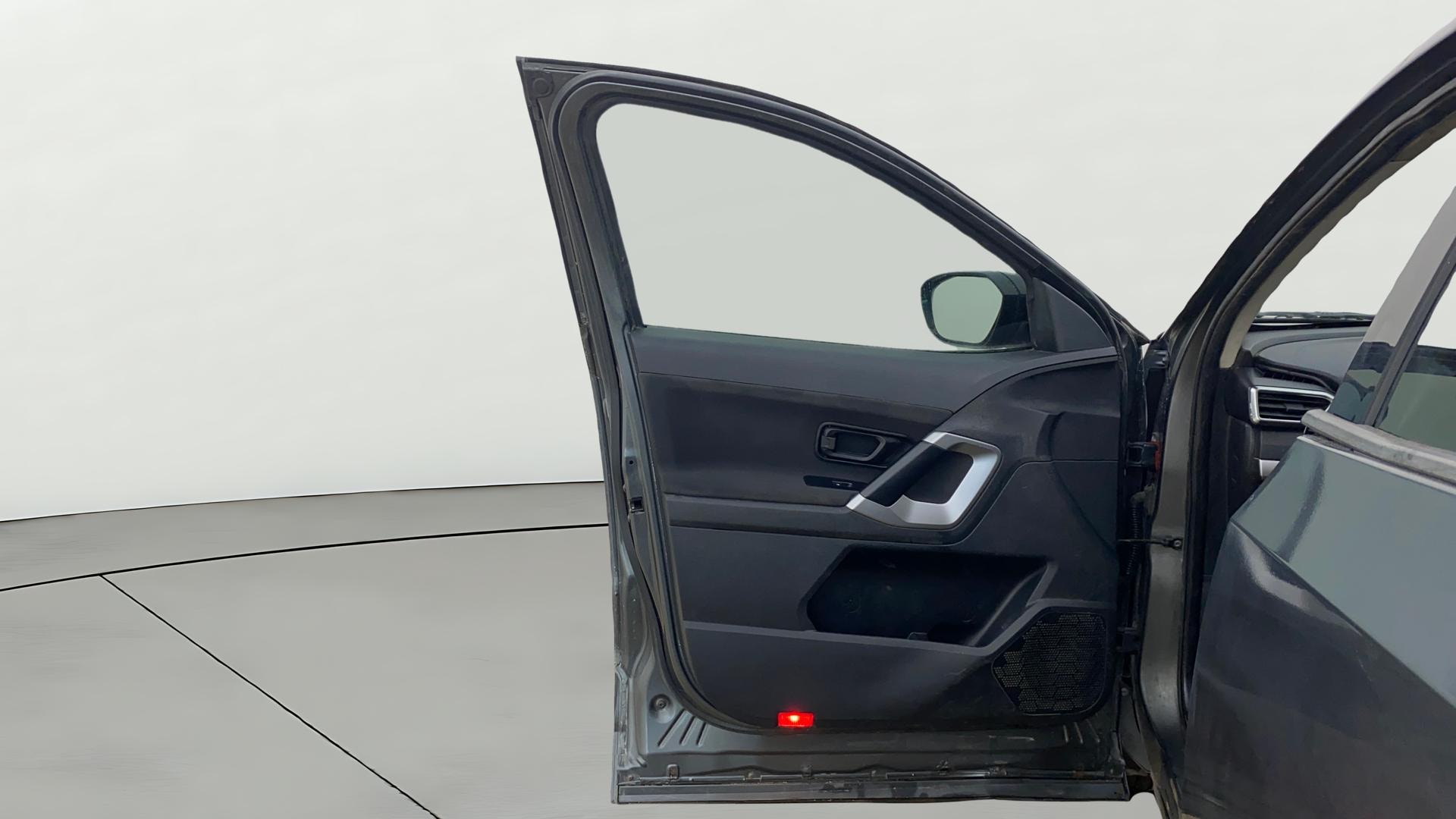View 2023 Tata Harrier XE Image 37 Used 2023 Tata Harrier XE Image 37