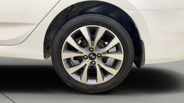 View Hyundai Fluidic Verna Image 7 Used Hyundai Fluidic Verna Image 7
