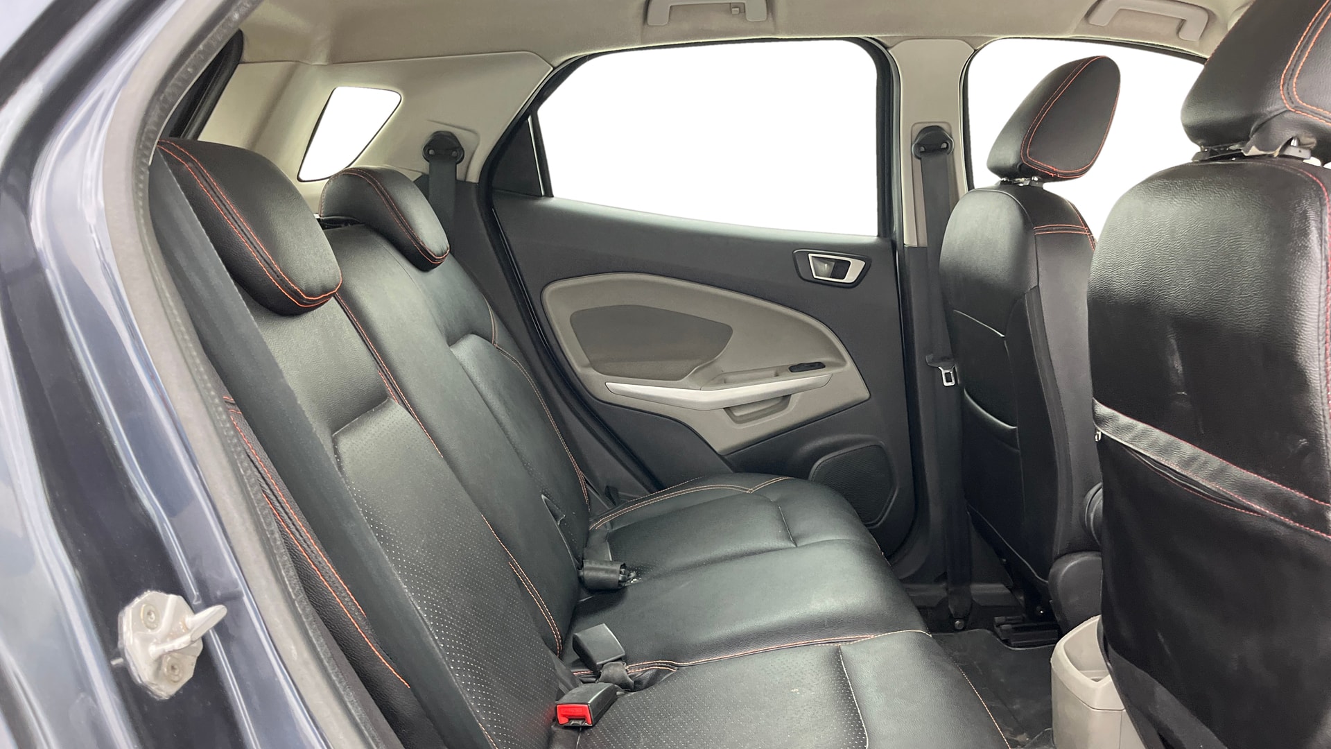View 2014 Ford EcoSport 1.5 TDCi Diesel Ambiente BS IV Image 34 Used 2014 Ford EcoSport 1.5 TDCi Diesel Ambiente BS IV Image 34