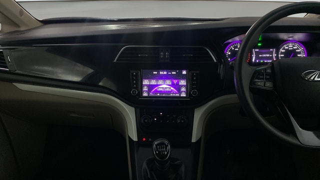View Mahindra Marazzo Image 18 Used Mahindra Marazzo Image 18