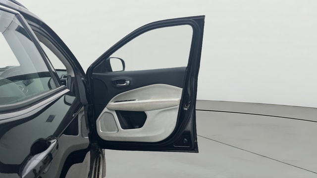 View Jeep Compass Image 46 Used Jeep Compass Image 46