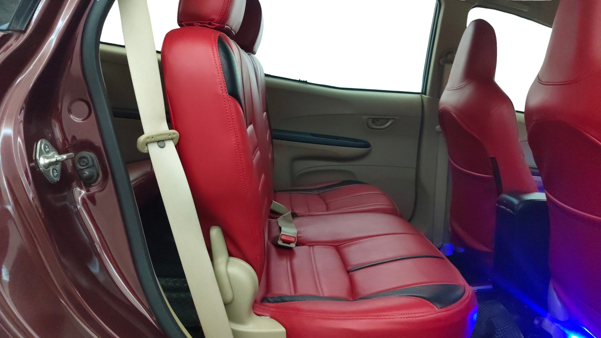 View 2015 Honda Mobilio E Diesel Image 30 Used 2015 Honda Mobilio E Diesel Image 30
