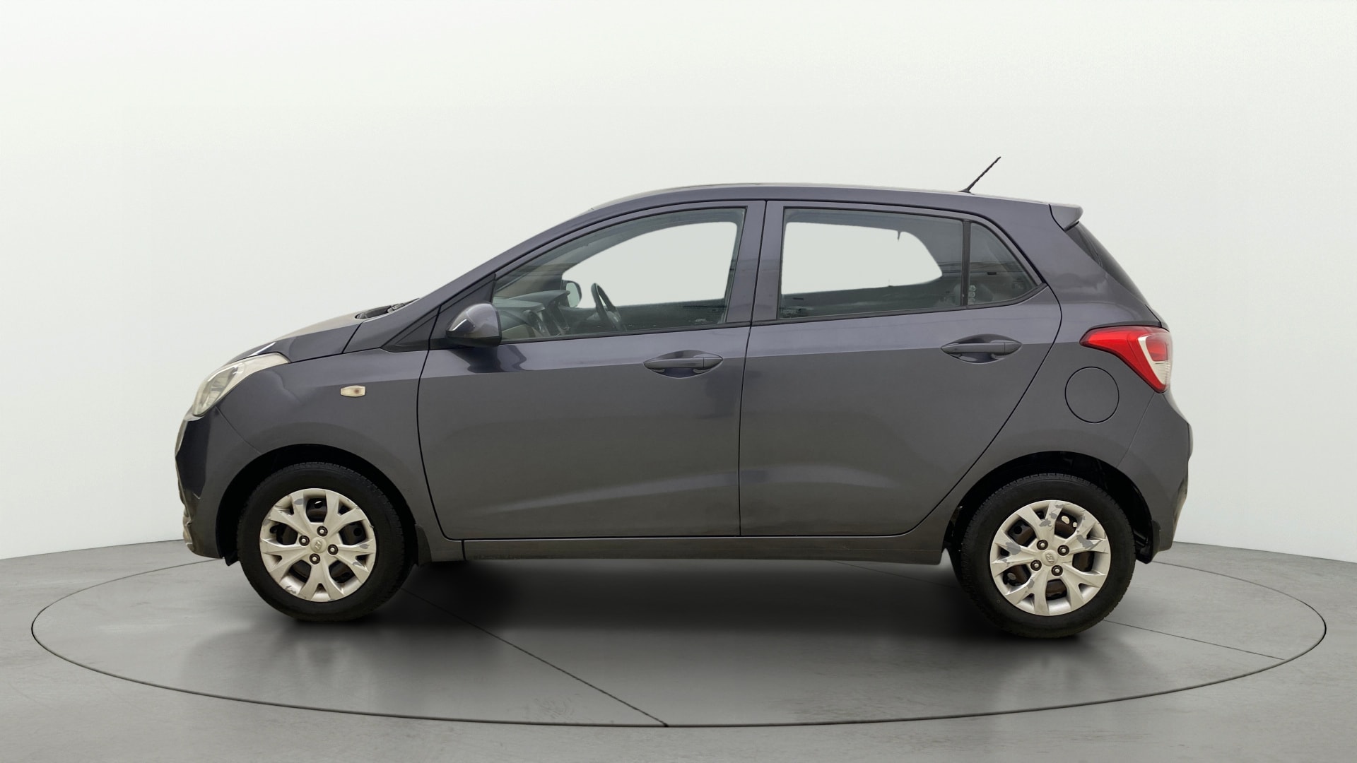 View 2015 Hyundai Grand i10 Magna 1.2 Kappa VTVT Image 5 Used 2015 Hyundai Grand i10 Magna 1.2 Kappa VTVT Image 5