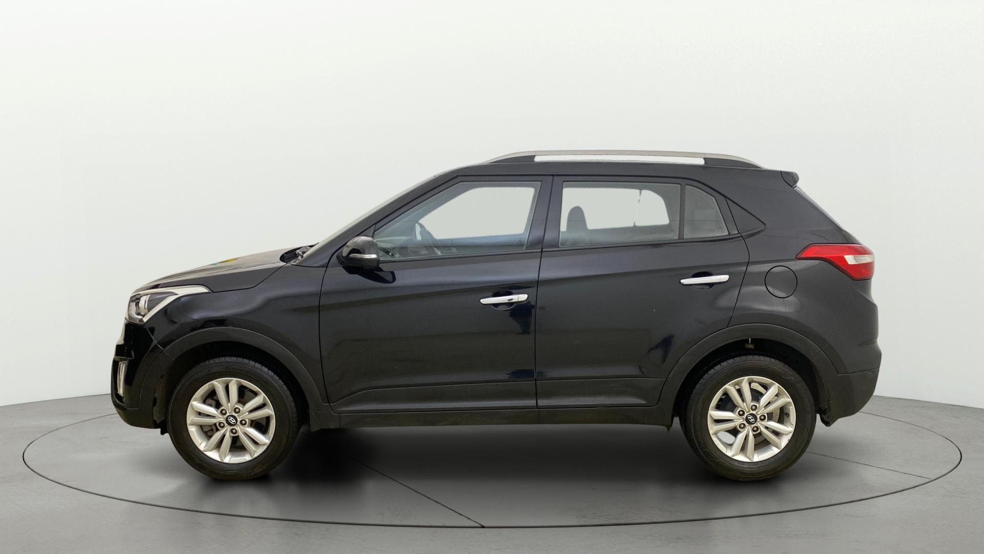 View 2016 Hyundai Creta 1.6 SX Plus Petrol Image 5 Used 2016 Hyundai Creta 1.6 SX Plus Petrol Image 5