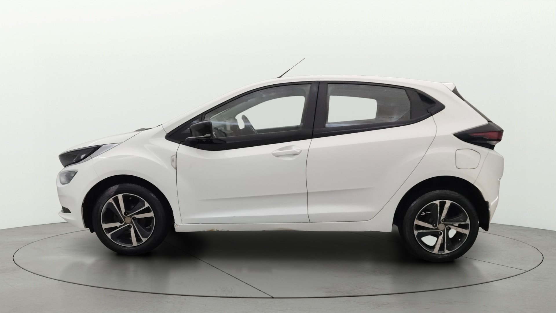 View 2020 Tata Altroz XZ Petrol Image 27 Used 2020 Tata Altroz XZ Petrol Image 27