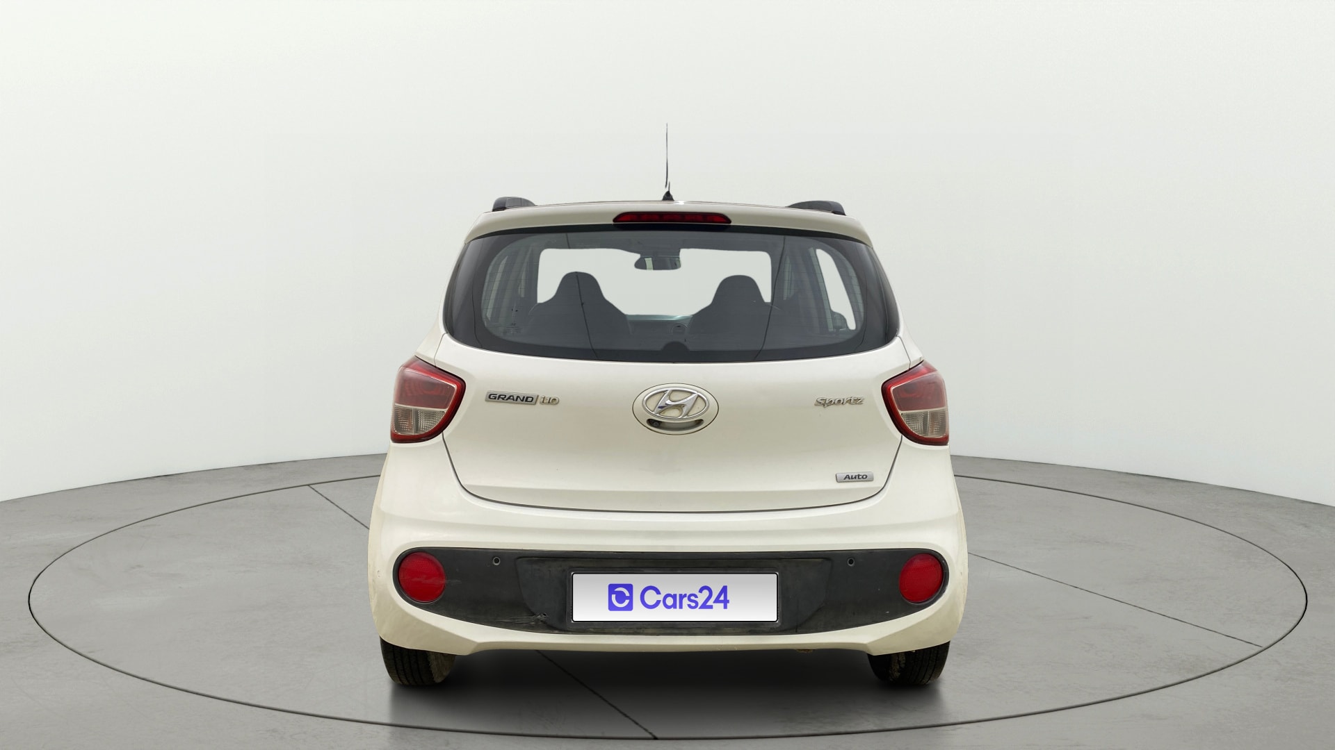 View 2017 Hyundai Grand i10 1.2 Sportz Petrol AT Image 39 Used 2017 Hyundai Grand i10 1.2 Sportz Petrol AT Image 39