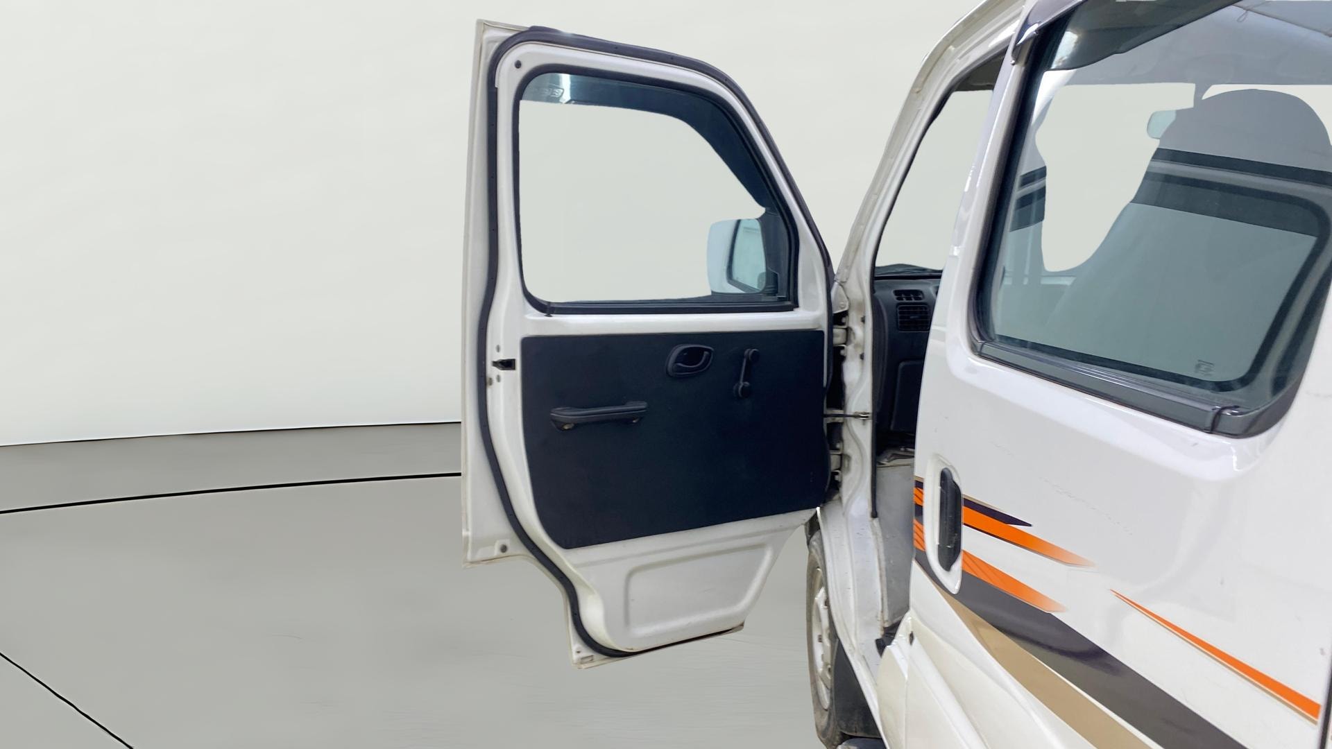 View 2021 Maruti Suzuki 1000 Base Variant Image 31 Used 2021 Maruti Suzuki 1000 Base Variant Image 31