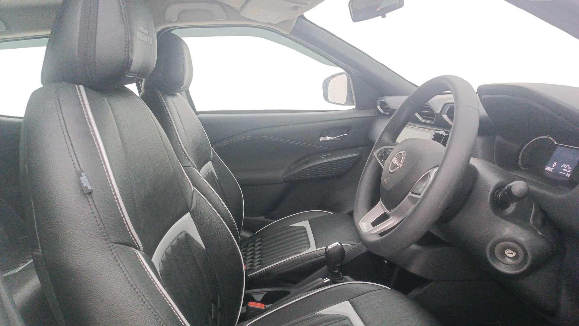 View 2025 Nissan Magnite Acenta B4D 1.0 Petrol AMT Image 26 Used 2025 Nissan Magnite Acenta B4D 1.0 Petrol AMT Image 26