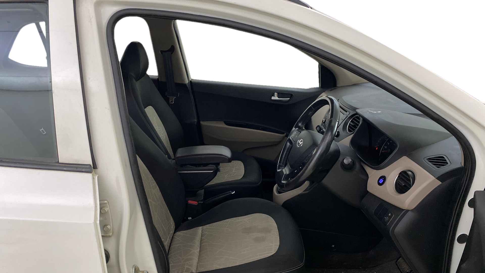 View 2016 Hyundai Grand i10 Asta AT 1.2 Kappa VTVT Image 25 Used 2016 Hyundai Grand i10 Asta AT 1.2 Kappa VTVT Image 25