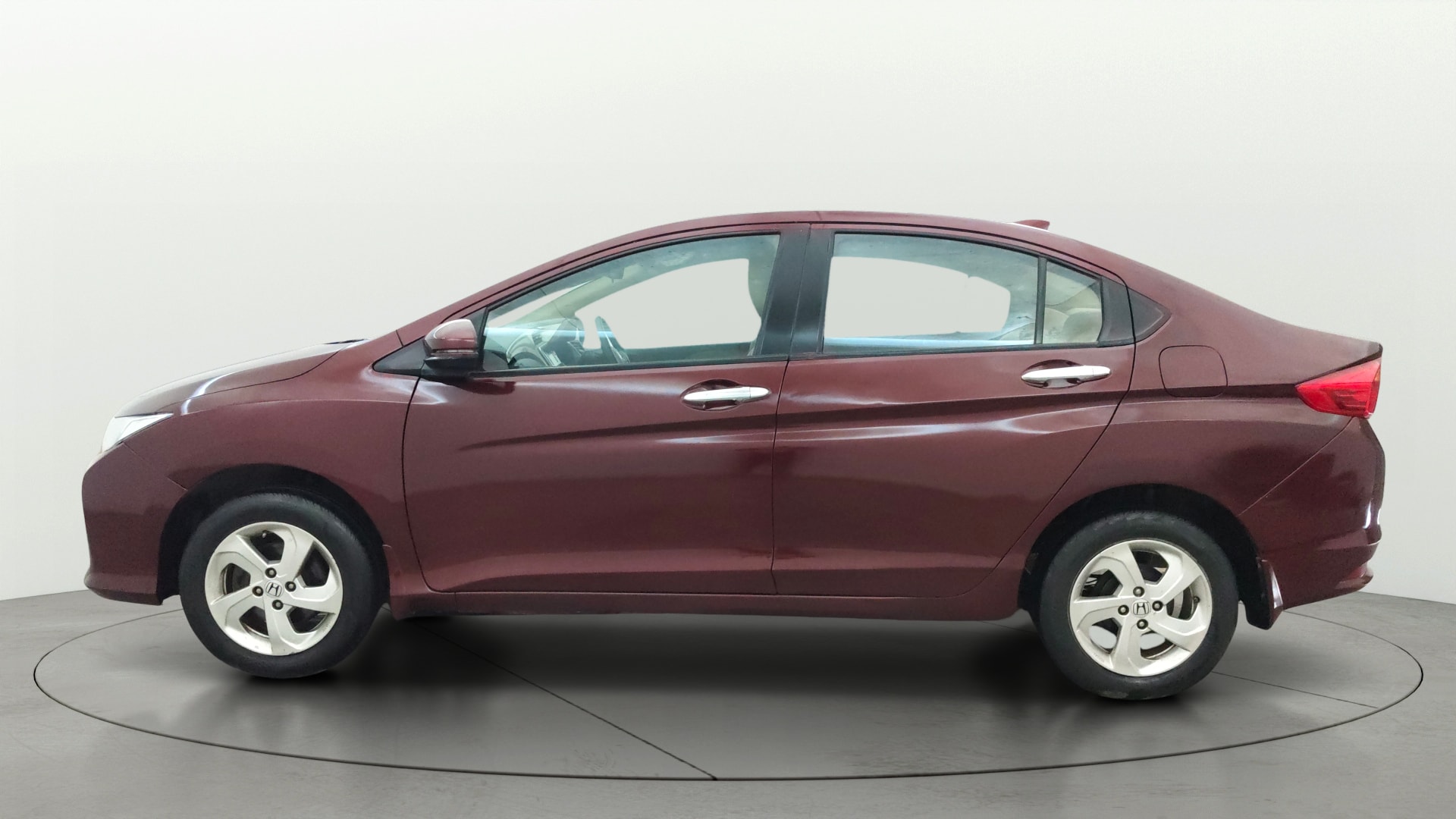 View 2016 Honda City ZX MT Diesel Anniversary Edition Image 6 Used 2016 Honda City ZX MT Diesel Anniversary Edition Image 6