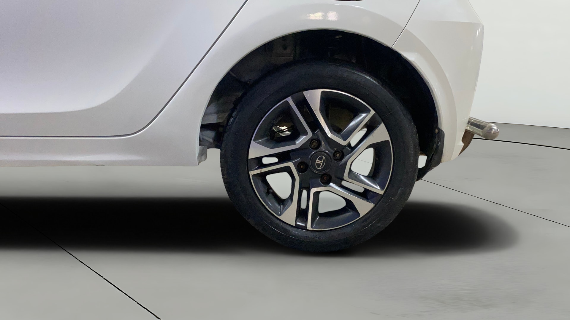 View 2021 Tata Tiago Revotorq XB Image 11 Used 2021 Tata Tiago Revotorq XB Image 11