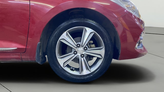 View Hyundai Verna Image 46 Used Hyundai Verna Image 46