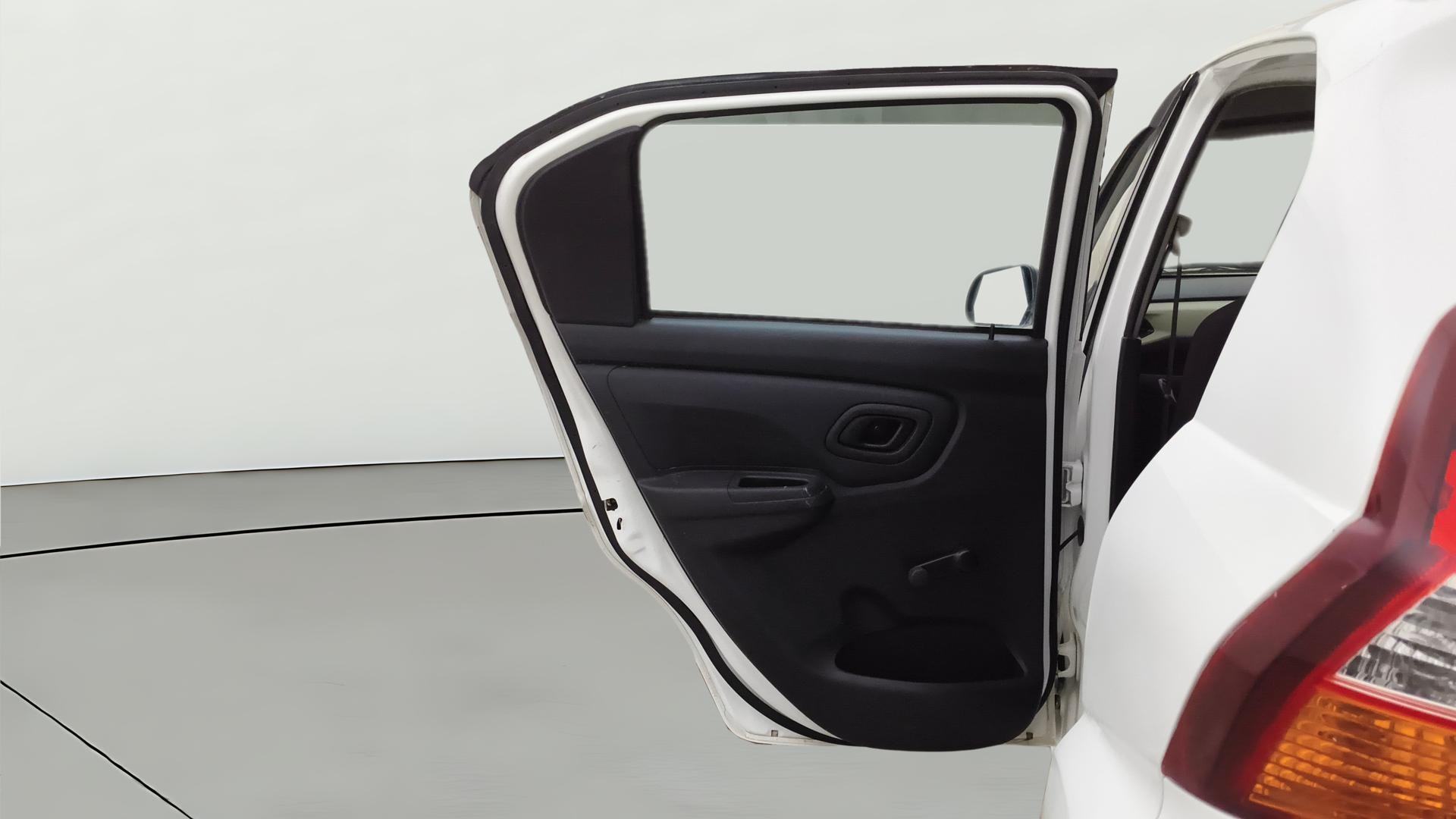 View 2022 Datsun Redi GO A Image 22 Used 2022 Datsun Redi GO A Image 22