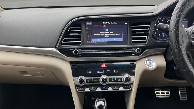 View Hyundai Elantra Image 18 Used Hyundai Elantra Image 18