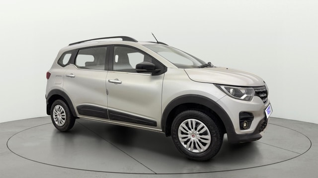 View Renault Triber Image 22 Used Renault Triber Image 22