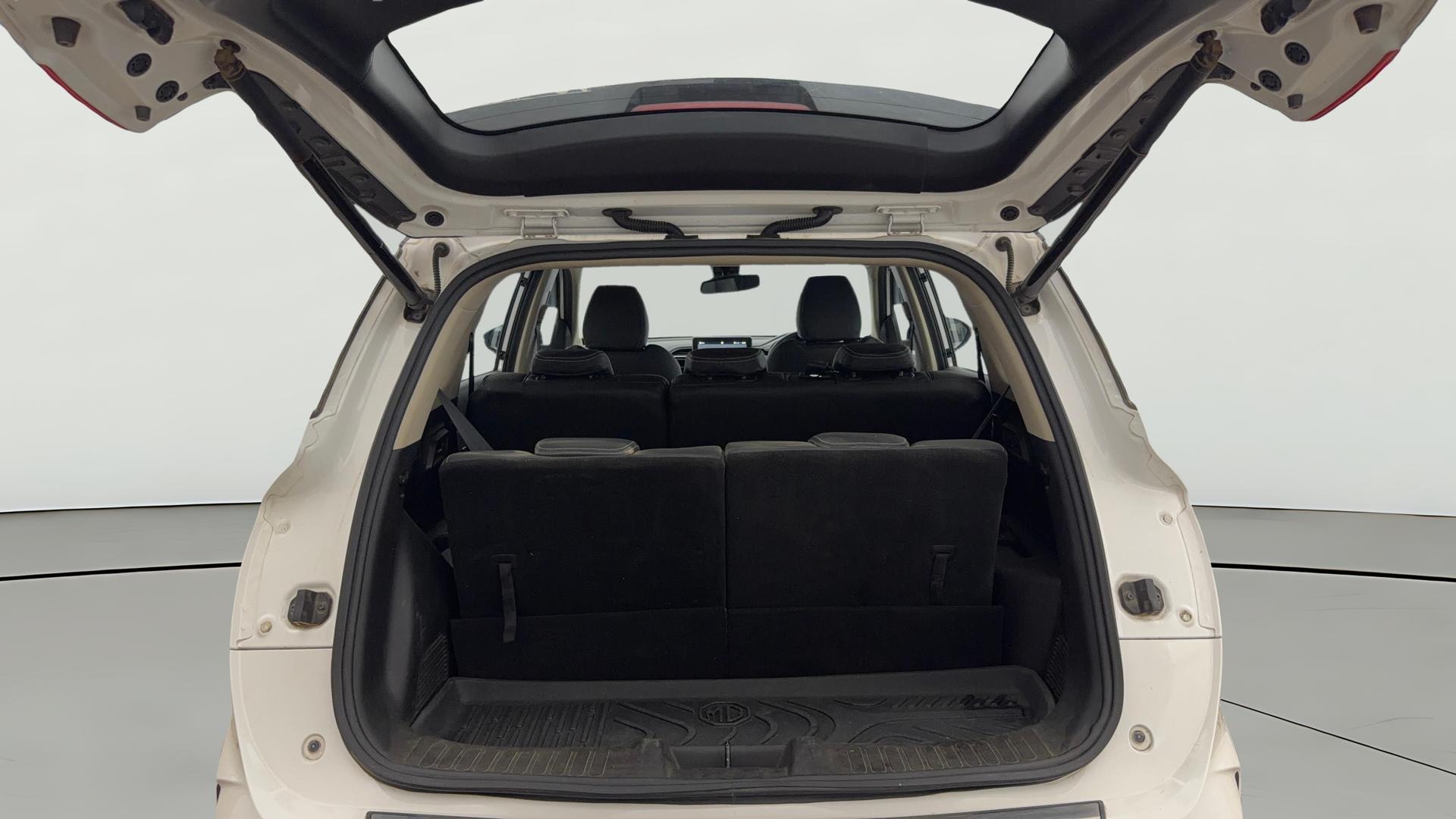 View 2024 MG Hector Plus Sharp Pro 7 Seater Diesel Image 43 Used 2024 MG Hector Plus Sharp Pro 7 Seater Diesel Image 43