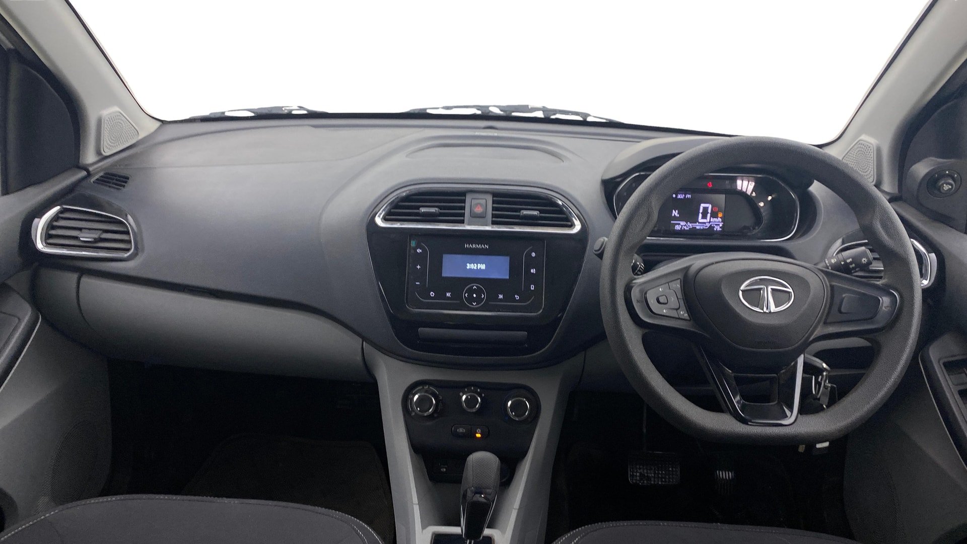 View 2023 Tata Tiago Revotorq XB Image 28 Used 2023 Tata Tiago Revotorq XB Image 28