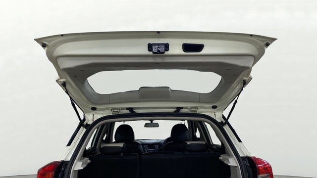 View Mahindra XUV300 Image 16 Used Mahindra XUV300 Image 16