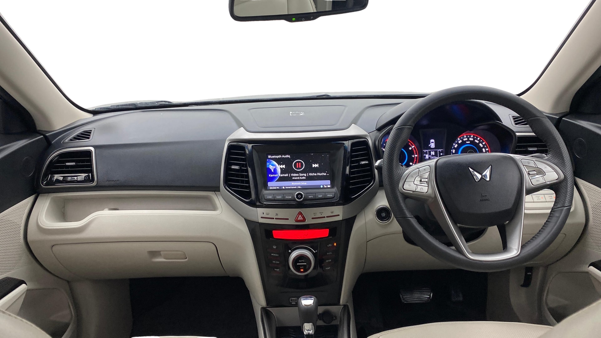 Used 2023 Mahindra XUV300 Used 2023 Mahindra XUV300
