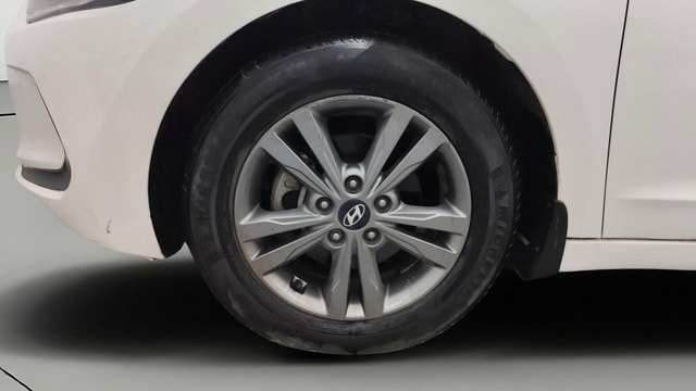 View Hyundai Elantra Image 30 Used Hyundai Elantra Image 30