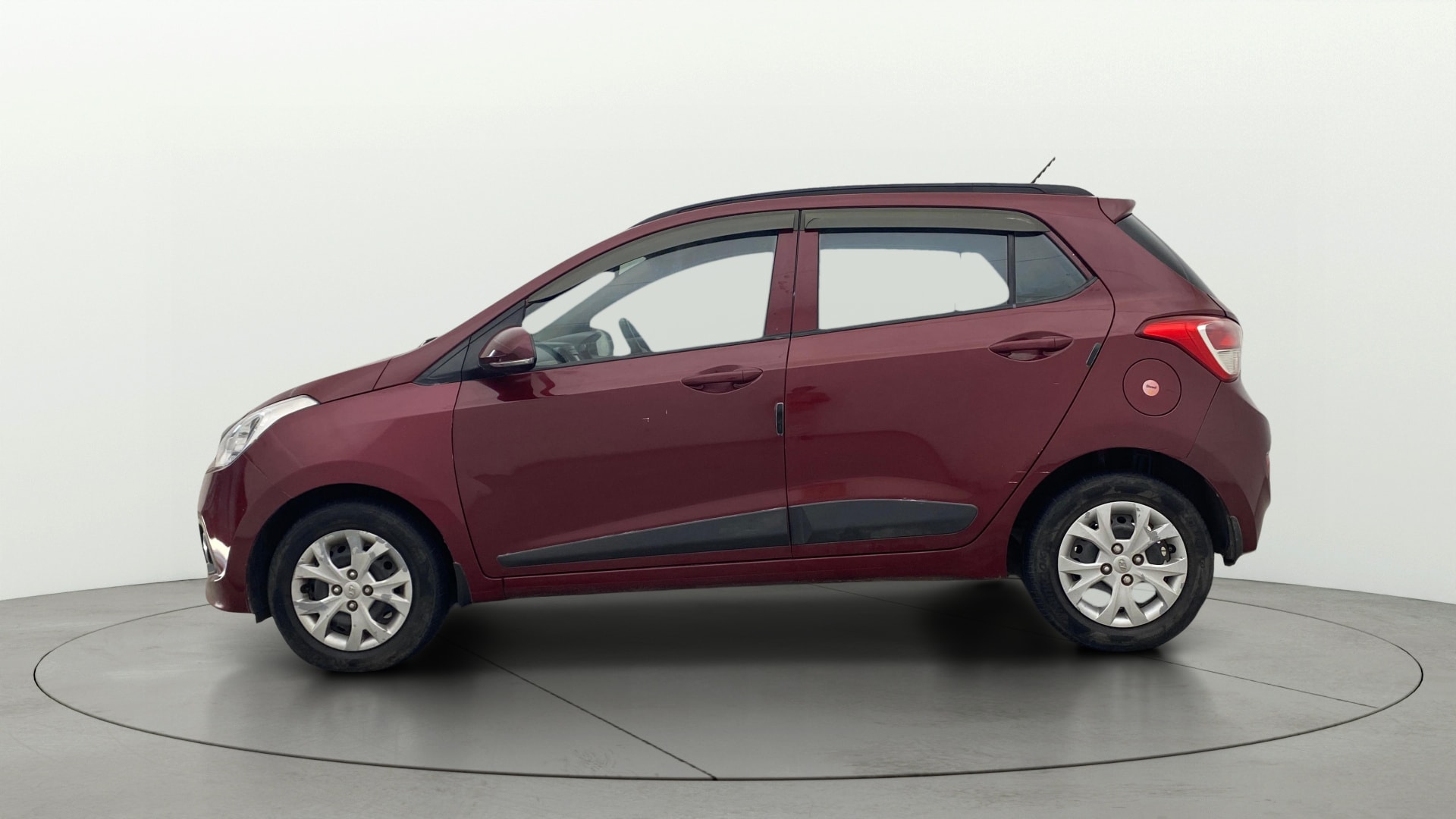 View 2016 Hyundai Grand i10 1.1 Sportz Diesel Image 5 Used 2016 Hyundai Grand i10 1.1 Sportz Diesel Image 5