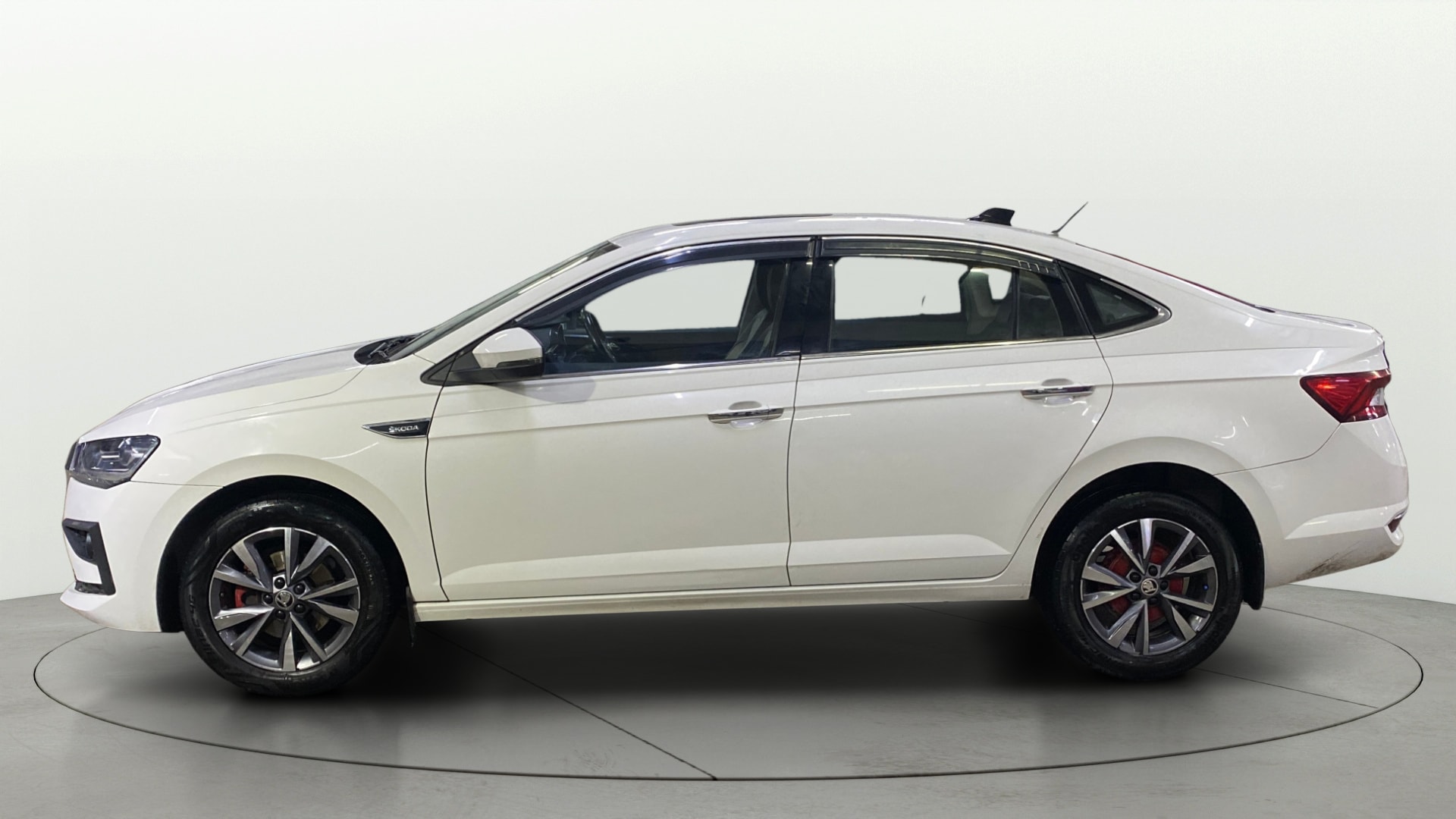 View 2022 Skoda Slavia Style 1.0 TSI AT Image 26 Used 2022 Skoda Slavia Style 1.0 TSI AT Image 26
