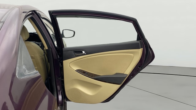 View Hyundai Fluidic Verna Image 8 Used Hyundai Fluidic Verna Image 8