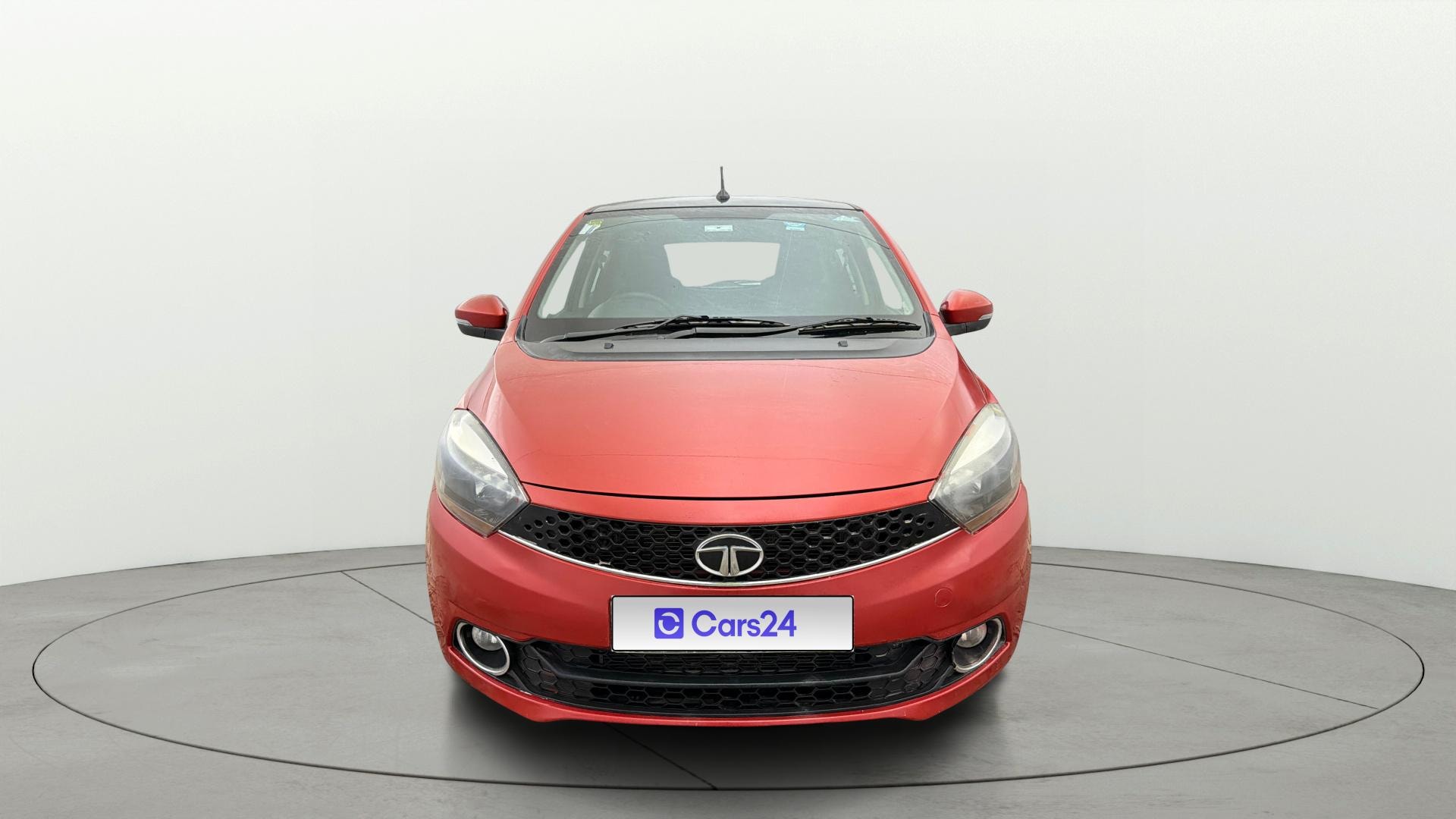 View 2019 Tata Tiago Revotorq XB Image 1 Used 2019 Tata Tiago Revotorq XB Image 1
