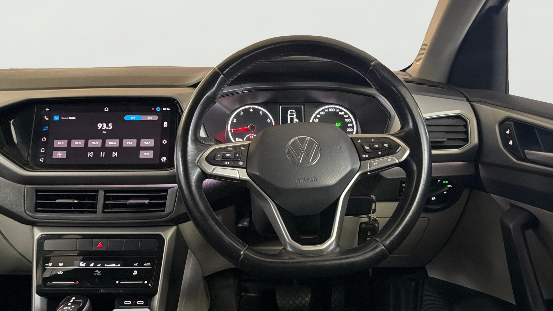 View 2022 Volkswagen Taigun 1.0 TSI Highline AT Image 21 Used 2022 Volkswagen Taigun 1.0 TSI Highline AT Image 21