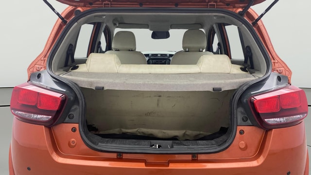 View Mahindra KUV100 Image 37 Used Mahindra KUV100 Image 37