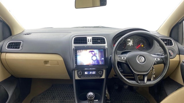 View Volkswagen Polo Image 16 Used Volkswagen Polo Image 16