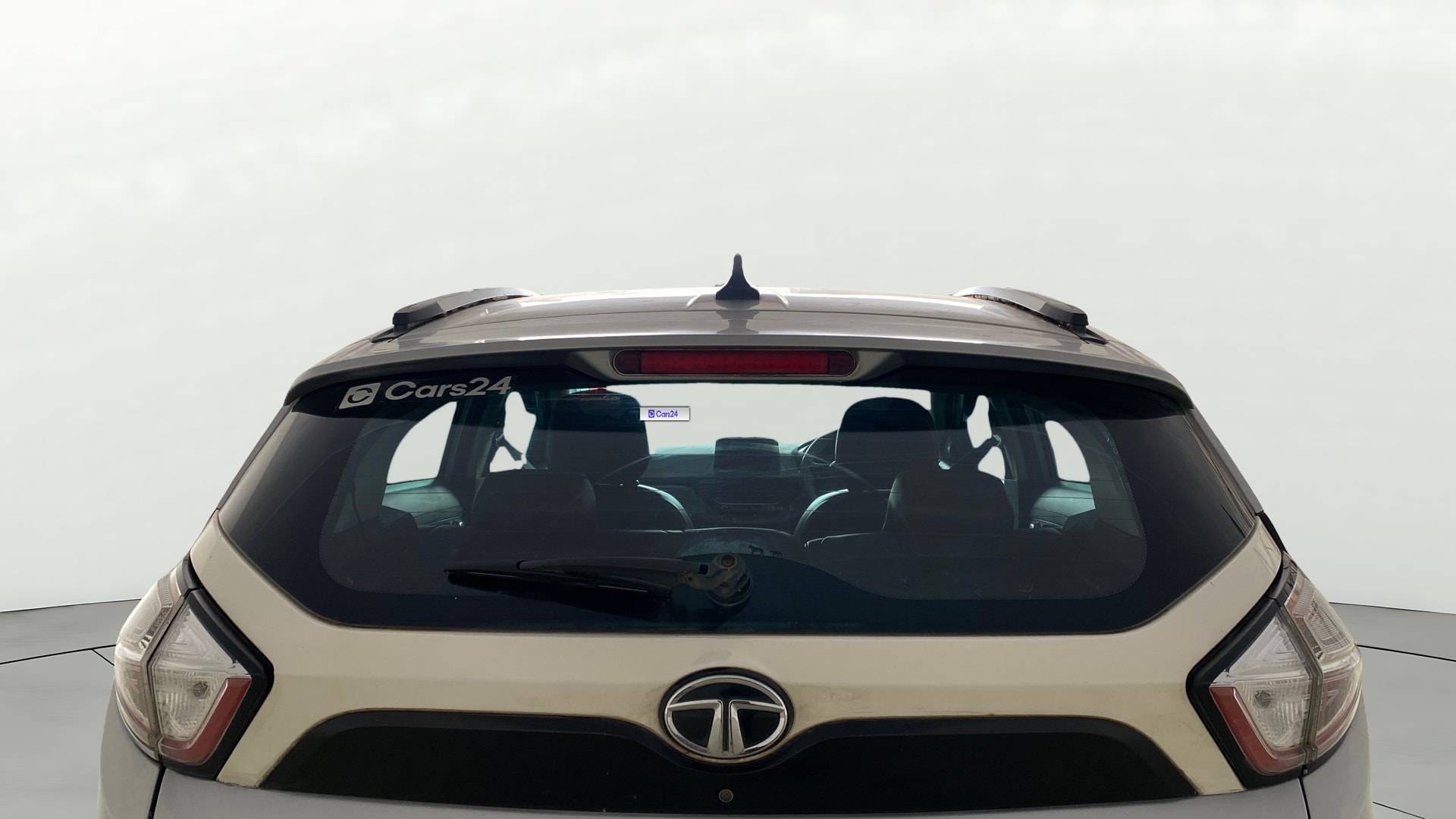 View 2019 Tata Nexon XZA Plus Diesel Image 4 Used 2019 Tata Nexon XZA Plus Diesel Image 4