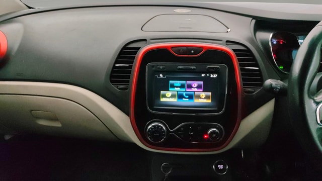 View Renault Captur Image 17 Used Renault Captur Image 17