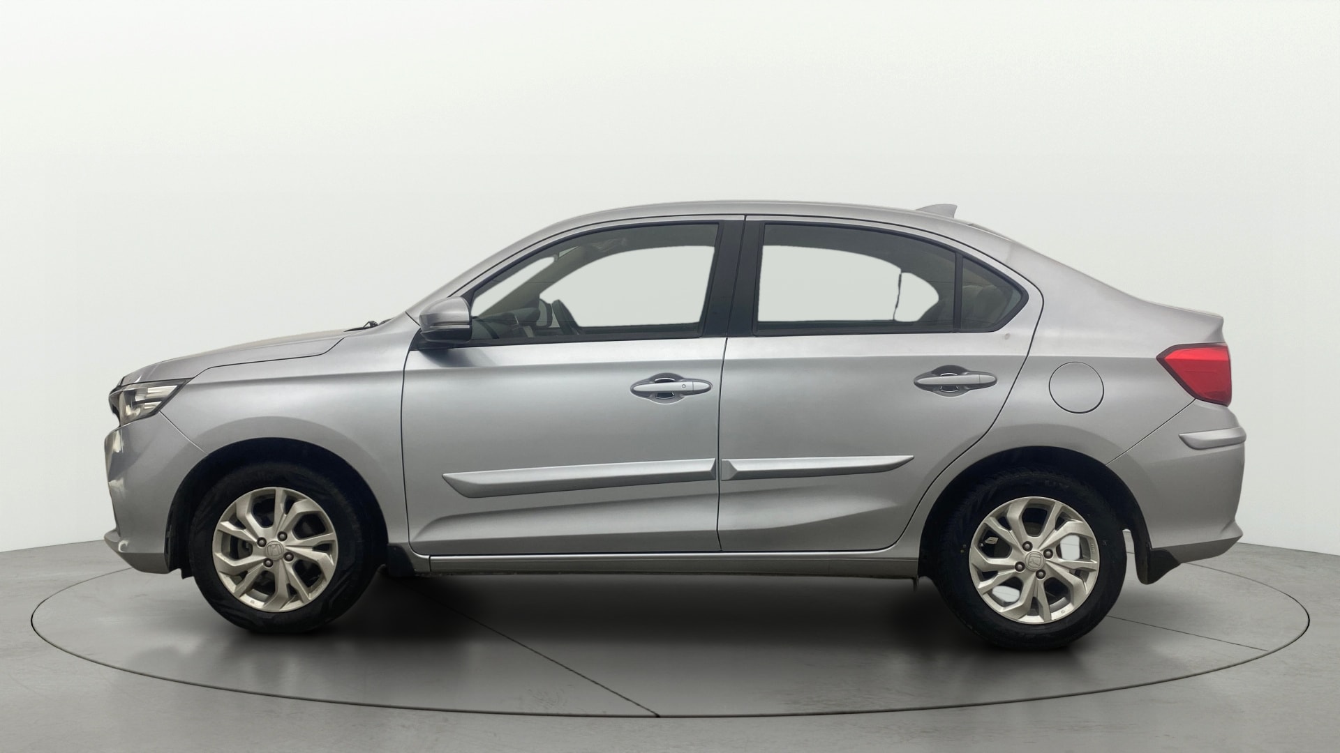 View 2019 Honda Amaze E MT Petrol BS IV Image 5 Used 2019 Honda Amaze E MT Petrol BS IV Image 5